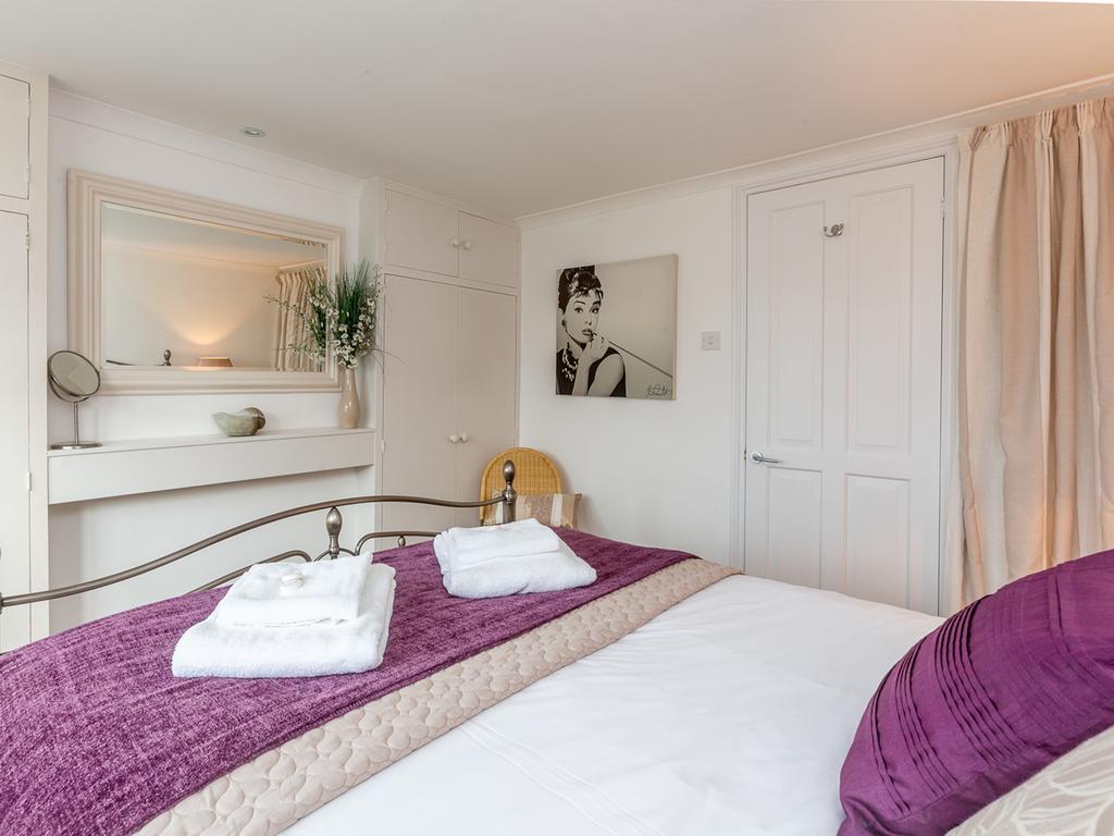 Walnut Cottage Алдебург Екстериор снимка